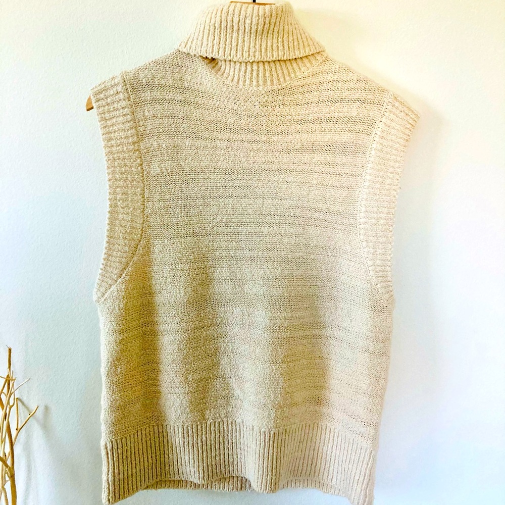 COS Vest - Picture 2 of 2